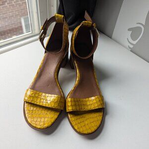 Deep yellow croco block heel